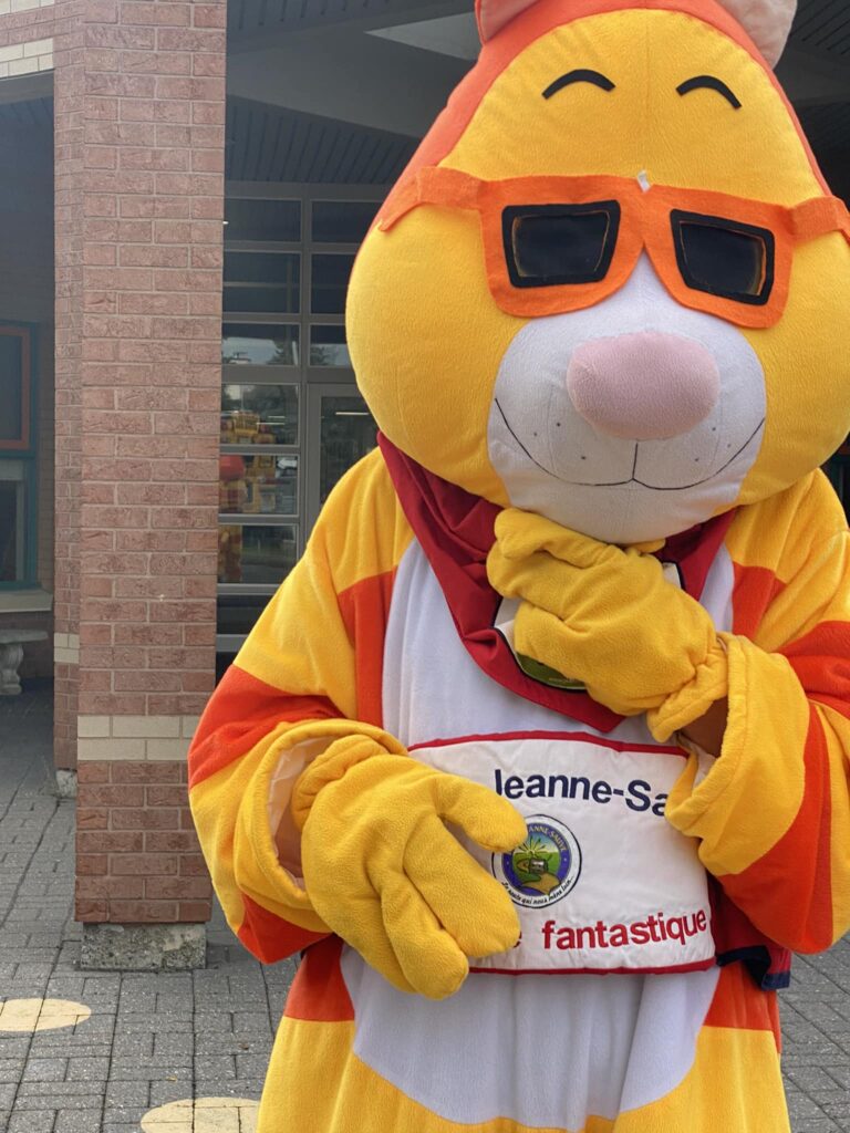 mascotte moustachat